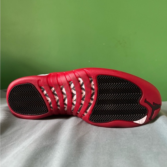 Nike Air Jordan 12 Cherry Size 11.5